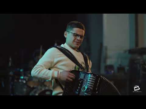 Grupo Viada "Rapido Soy, Rapido Voy" En Vivo