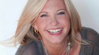 🎵 CHANGES  (LIVE) 🎵  OLIVIA NEWTON-JOHN 