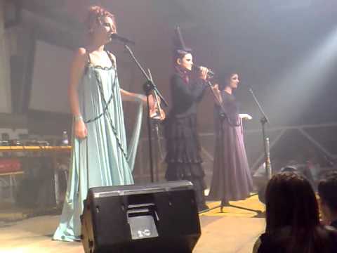 Yavanna la vie en rose live festa Halloween.avi