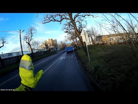 Elengedem a buszt - I let the bus go