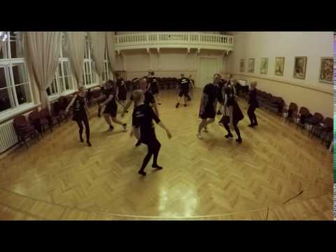 DEJU KOLĀŽA "CIEMĀ TEKU MEITAS CELT", 7. gājiena 9.-18. t darbība