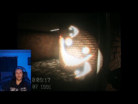 Lost Inside The Backrooms!