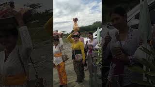 Download lagu di segara dalam proses persiapan melaspas sanggah mp3