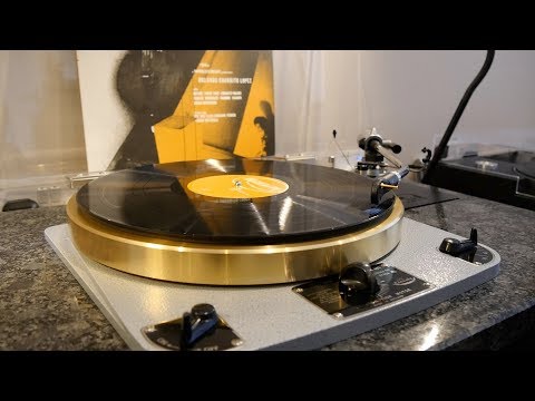 Orlando "Cachaíto" López ‎– from "Cachaíto" (vinyl: Ortofon Xpression, Graham Slee, CTC Classic 301)
