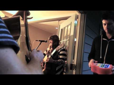 Arrah and the Ferns/Flashbulb Fires: Tokyo, Tokyo - Live Session