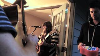 Arrah and the Ferns/Flashbulb Fires: Tokyo, Tokyo - Live Session