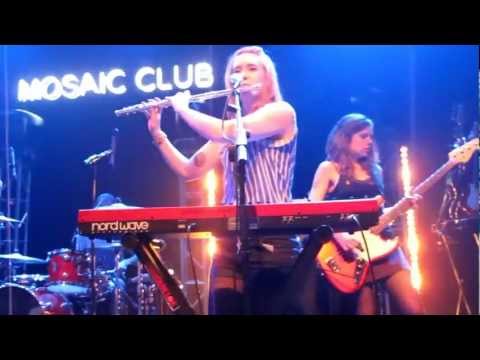 Los Campesinos - In Medias Res (Mosaic Music Festival Singapore 2012)