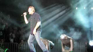 Blake Shelton &quot;She Wouldn&#39;t Be Gone&quot; Live @ Madison Square Garden