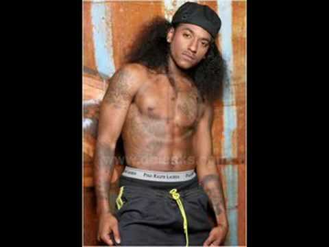 Lloyd ft The Dream-I Need Love