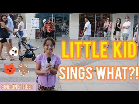 💗All of a sudden, A Cute 10-YO Kid rushed onto the stage and then🍀Frank Sinatra - Fly Me To The Moon