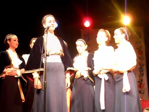 Grupa pevaca - Ja kroz selo, ja kroz selo