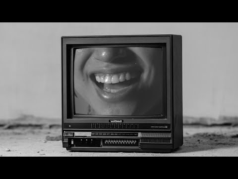 Andrea Turk - SPINNIN' (official video)