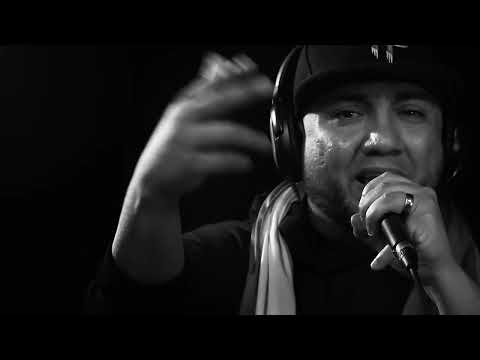 10. Freedom (Ft. Jr Ruiz, La Tifa, Alkaman, Sr. Mulato & Crikmanjam) - TARMAC Earthstrong