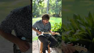 Video thumbnail for Fender x  Loog Stratocaster | Mini Electric Guitar for Kids 6+ by Loog Guitars