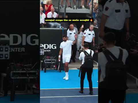 Ovako je Novak Đoković najavljen na otvaranju @dodigtenniscenter 🔥 🎥: instagram/tanja_miljush