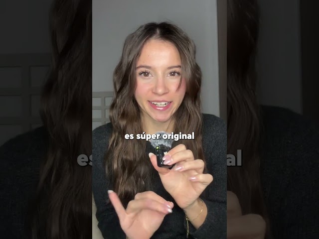 Vídeo relacionado con Transparent Gift Sudadera Personalizada con Foto Puzle. Sudaderas San Valentín. Parejas. Regalos Personalizados con Fotos para Hombre y Mujer. Regalo Original y Divertido. Regalos Originales Familia