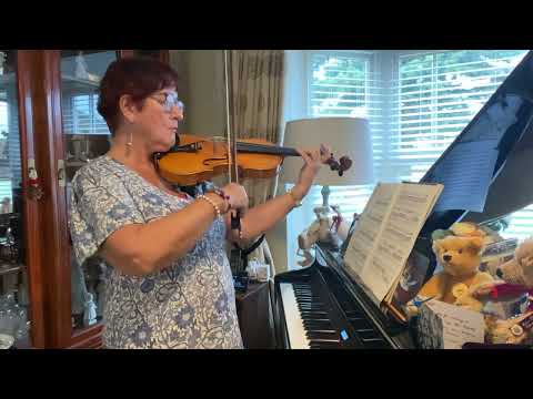 Hazel Flannigan: playing both parts of Melodie by Christoph Willibald Gluck