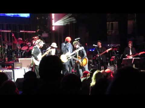 Love Rocks NYC! 3-15-2018 at The Beacon Theatre - Pride and Joy (25) MVI 4226