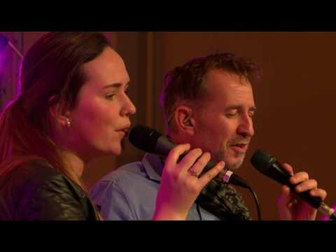 Door Uw genade, Vader | Opwekking 369 | met tekst