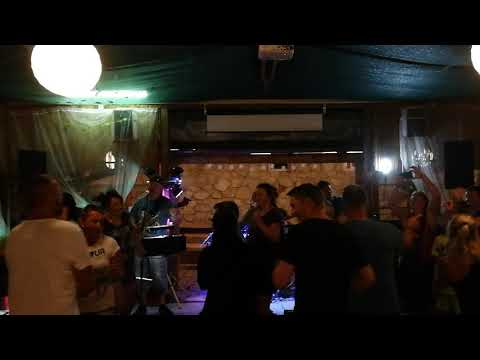 Čtyřlístek - Rovnou, tady rovnou