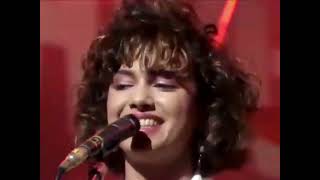 BANGLES // 1985-02-15 The Tube - Tell Me