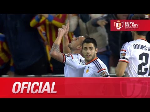 Alcácer vuelve a marcar tras su sanción Copa del Rey