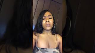 Someone sign Leiloni Smith!