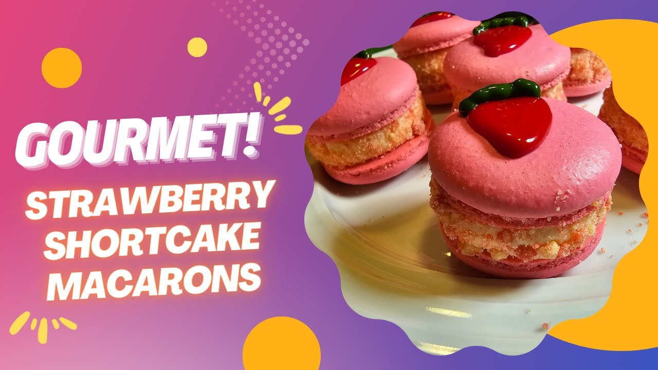 The Best Gourmet Strawberry Shortcake Macarons #baking #macaron #cookies #dessert #strawberry