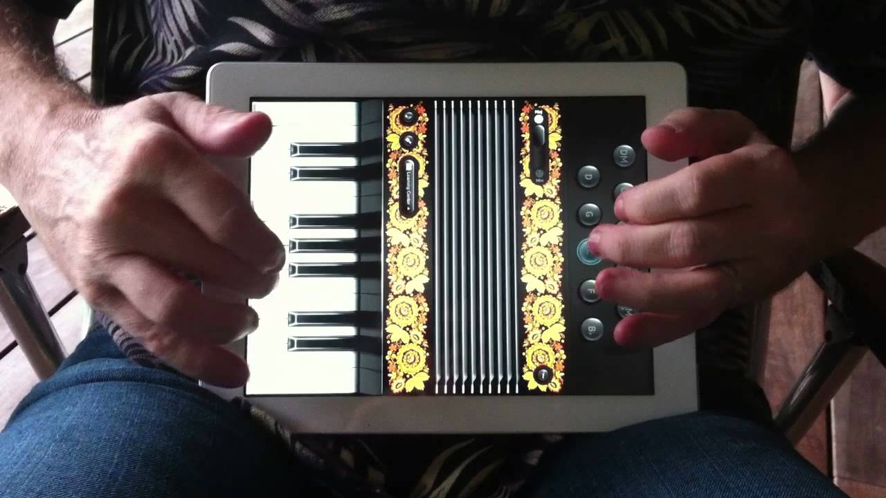 ‘Weird’ Al Yankovic Embraces The Digital Age With iPadccordion