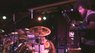 MELVINS "Evil New War God / Amazon" live at The 40 Watt Club