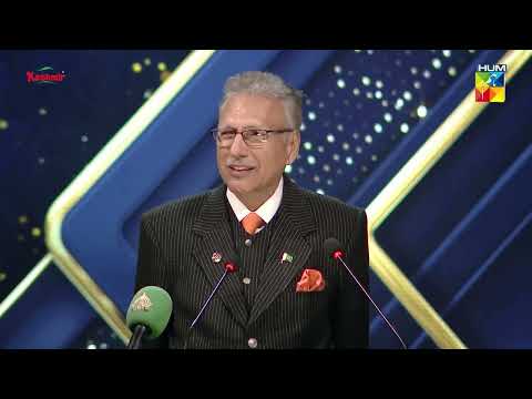 Honourable President Dr Arif Alvi Gracing His Presence at Kashmir HUM Women Leaders Award 2024