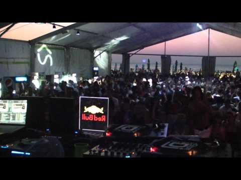 Carl Cox @ Sunwaves 8 Mamaia - The revolution continues Stage - 14.08.2010 (HD) (4)