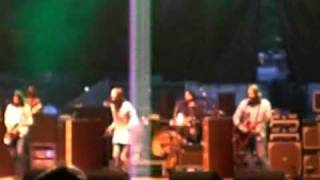 Movin&#39; on down the line - The Black Crowes (Charlottesville)