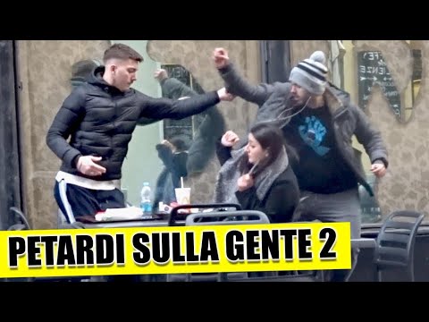 PETARDI sulla GENTE 2  ! + Cieco