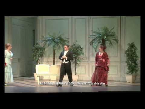 「Kaiserschmarrndrama」: ウェブカメラの少女を殺害したのは誰ですか?