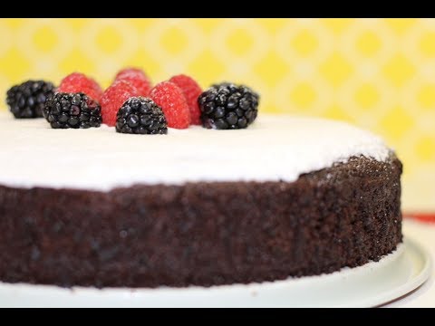 Perfect Eggless Chocolate Cake Recipe (Moist Eggless Cake, Naked Chocolate Cake)