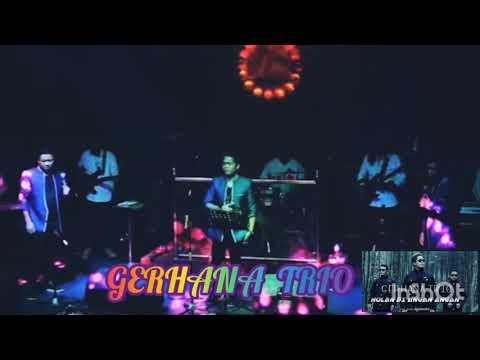 Perform Gerhana trio di sirma cafe