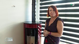 Chauffage : les prix des poêles à bois explosent aussi - Reportage #cdanslair 26.08.2022