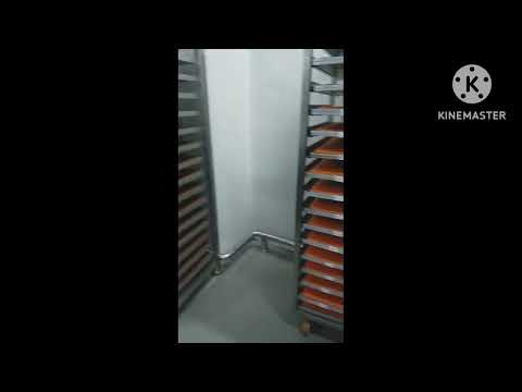 Cake factory me kaam kaise hota hai 