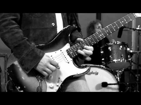 Matt O'Ree Band plays Jimi Hendrix's Izabella