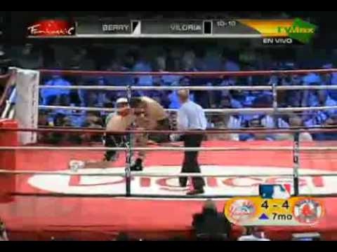 Feider Viloria vs Irving Berry, Round 10 LpGodwin Donald