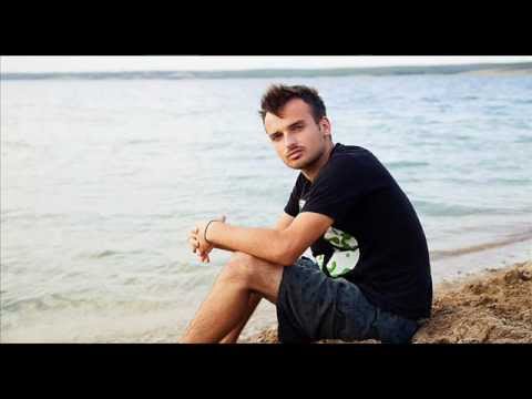 Astro Mc Ft. CrimiNoso - Un Me Ty