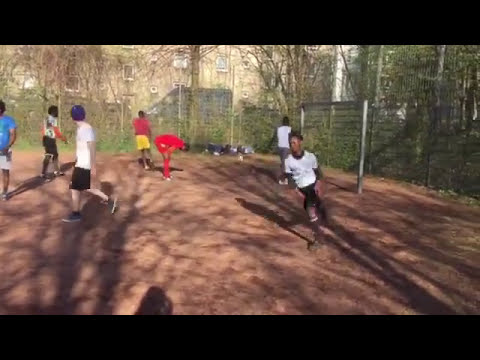 fussball zwischen Kollegen in Herne..