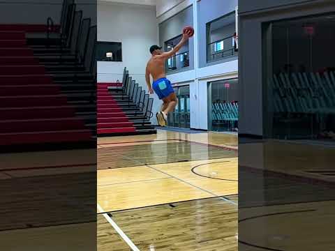 THE LONGEST DUNK EVER RECORDED