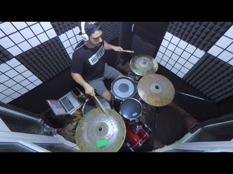 Open-handed paradiddle groove
