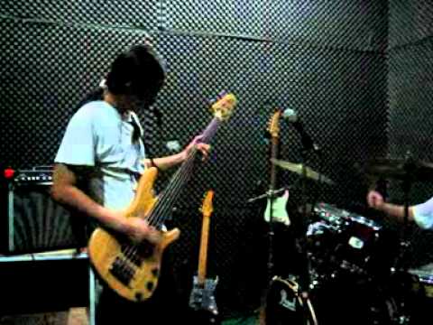 Cystgurgle - rehearsal @ 84 Music House - An Unknown Fecal Sac Found in the Gastric Area