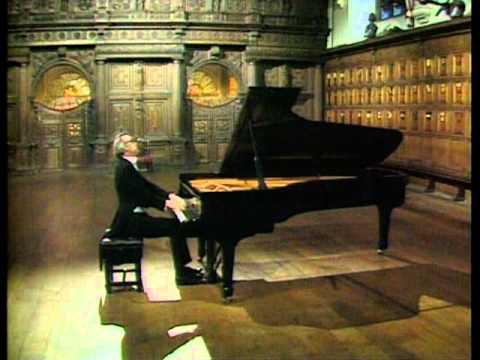 Schubert - Piano Sonata in A major, D. 959 First Movement (Allegro) - Alfred Brendel