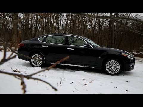 5 Reasons We Love the 2015 Infiniti Q70L
