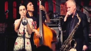 Video thumbnail of "Summertime Andrea Motis Joan Chamorro Quintet & Scott Hamilton"