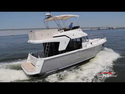 BENETEAU Swift Trawler 35 Review and Test Drive BENETEAU Swift Trawler 35 Review and Test Drive